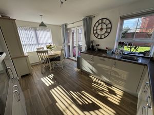 Photo 7- click for photo gallery